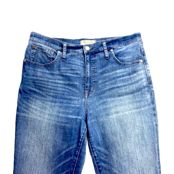 Madewell 10” High Rise Skinny Jeans Tulip Hem Edition - Picture 4 of 9